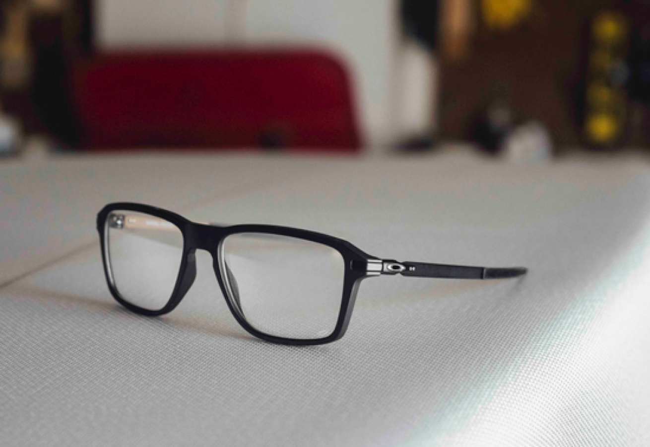 Nutteloos Aanbevolen teer Oakley zonnebrillen en monturen | Eye Wish Opticiens | Eye Wish Opticiens