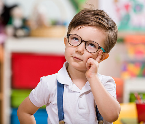 Privilégiez ces matériaux pour les lunettes de votre enfant